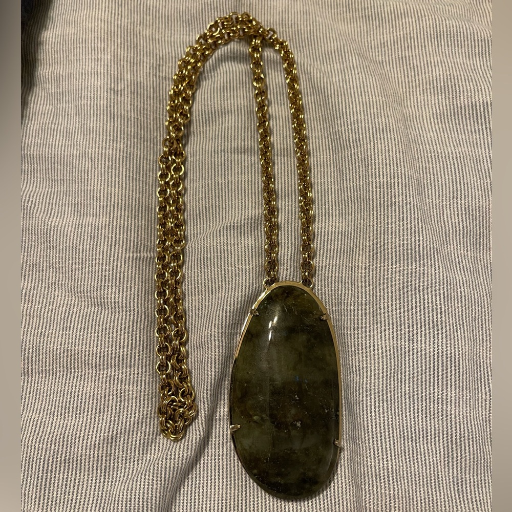 Stella and Dot Leona Pendant Necklace
